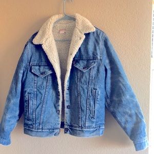 Vintage Levis Sherpa Jean Jacket